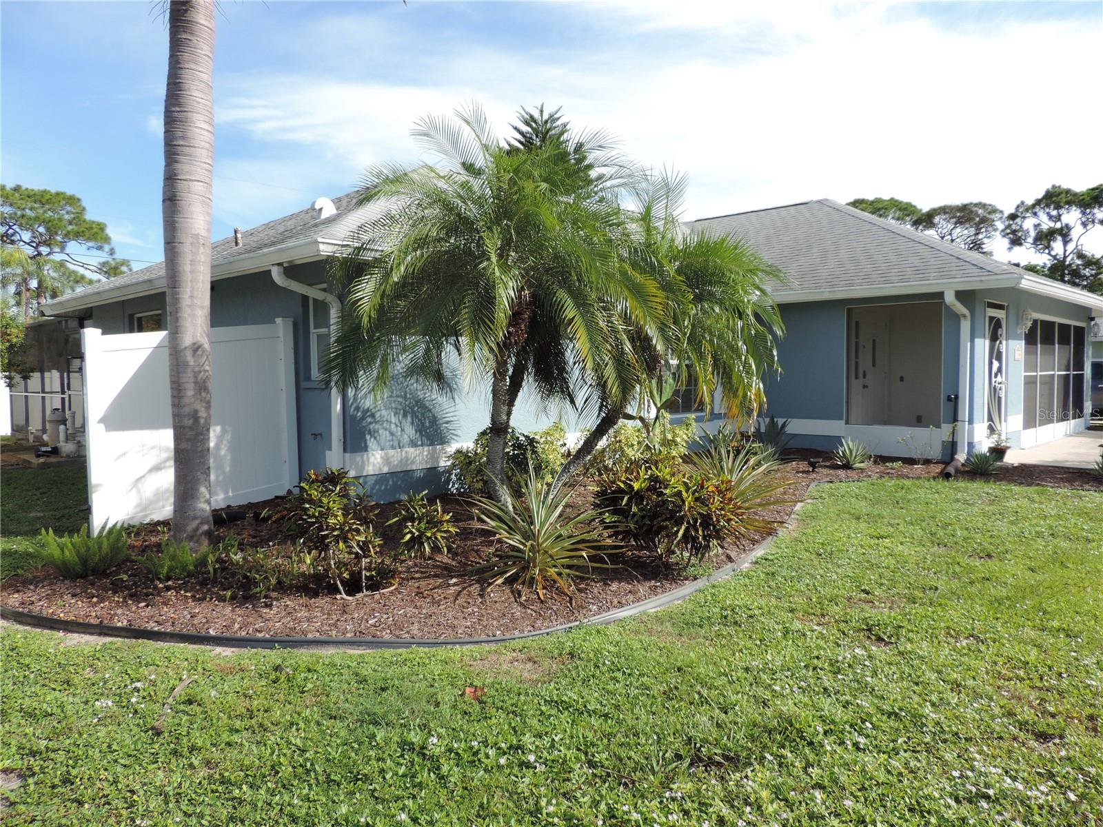 1148 ROYAL RD — photo 12