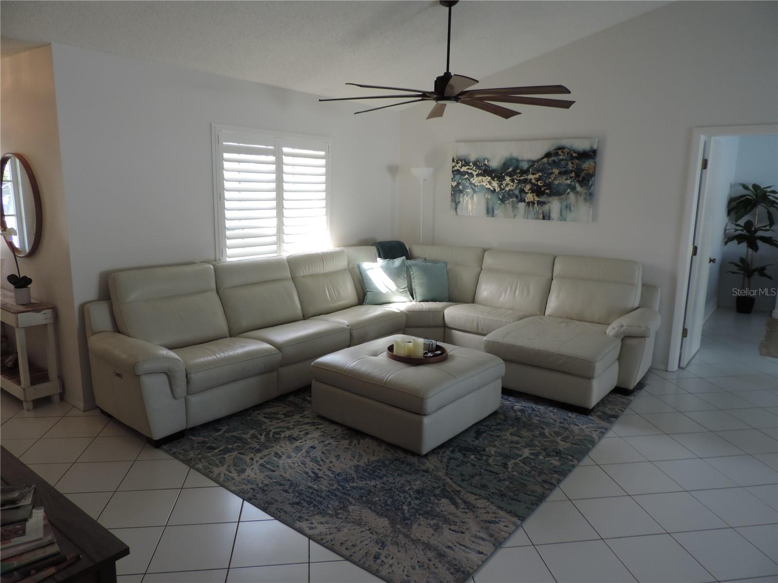 1148 ROYAL RD — photo 15