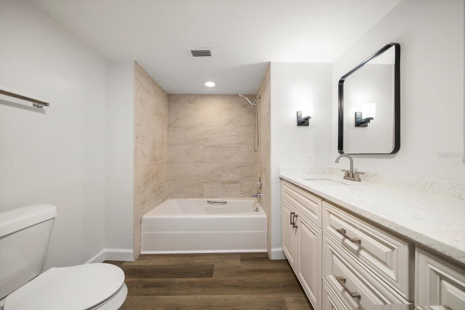 5200 BRITTANY DR S #1503 — photo 18