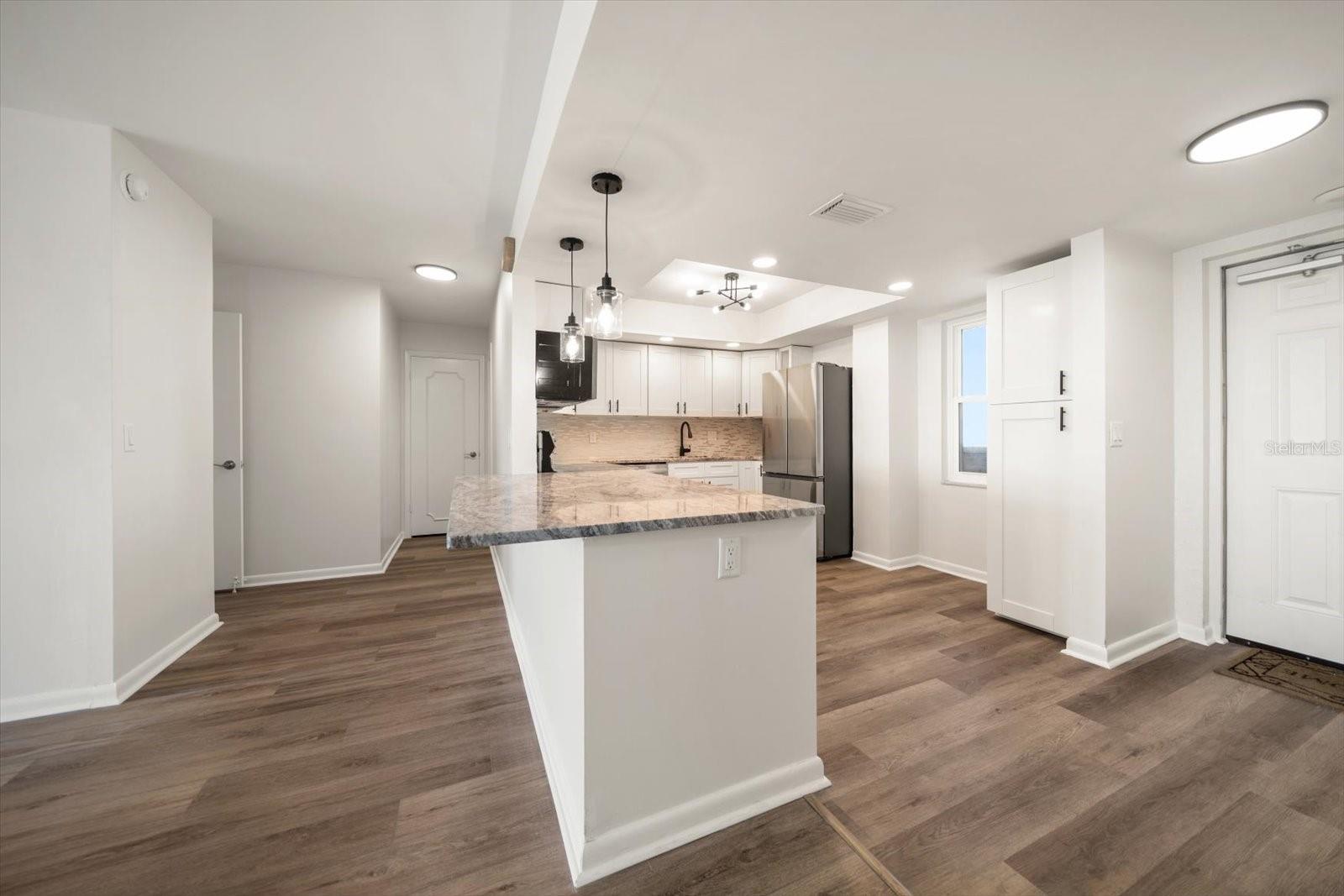 5200 BRITTANY DR S #1503 — photo 8