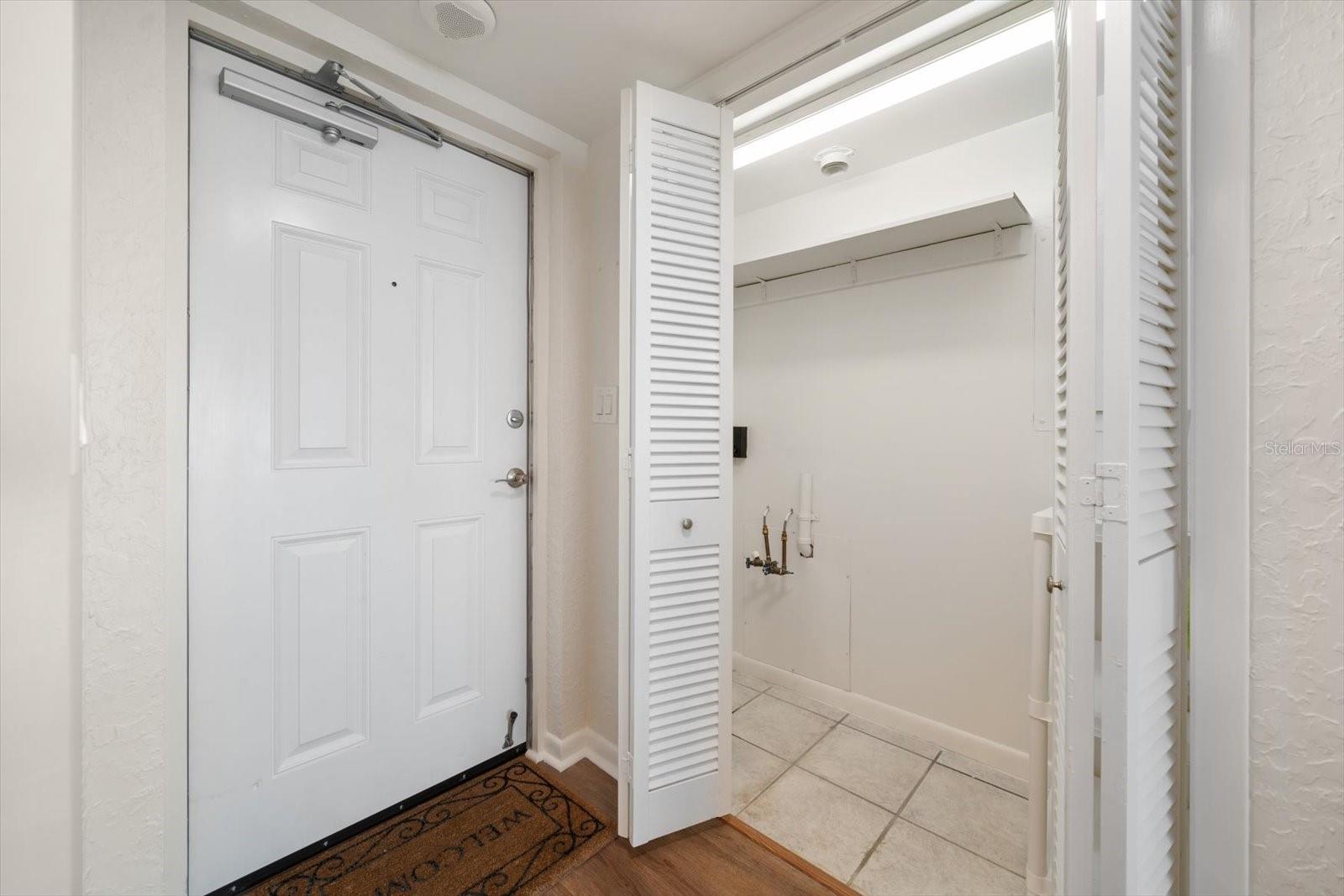 5200 BRITTANY DR S #1503 — photo 31