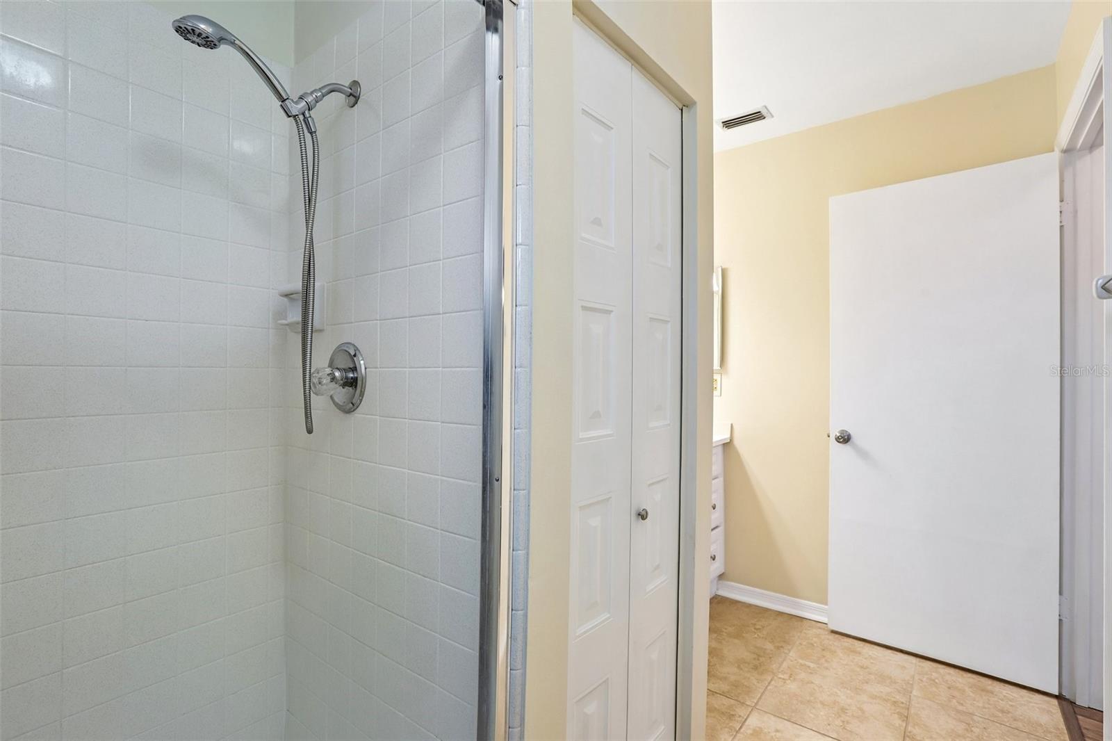 104 CACTUSFLOWER LN — photo 37