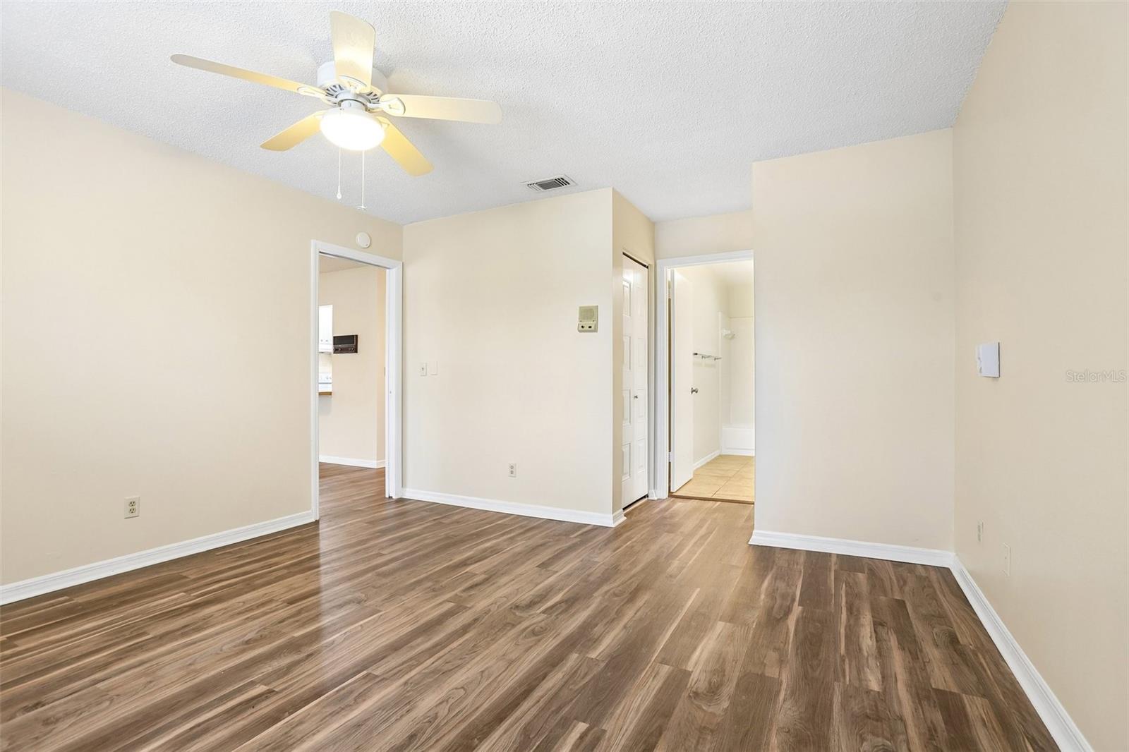 104 CACTUSFLOWER LN — photo 25