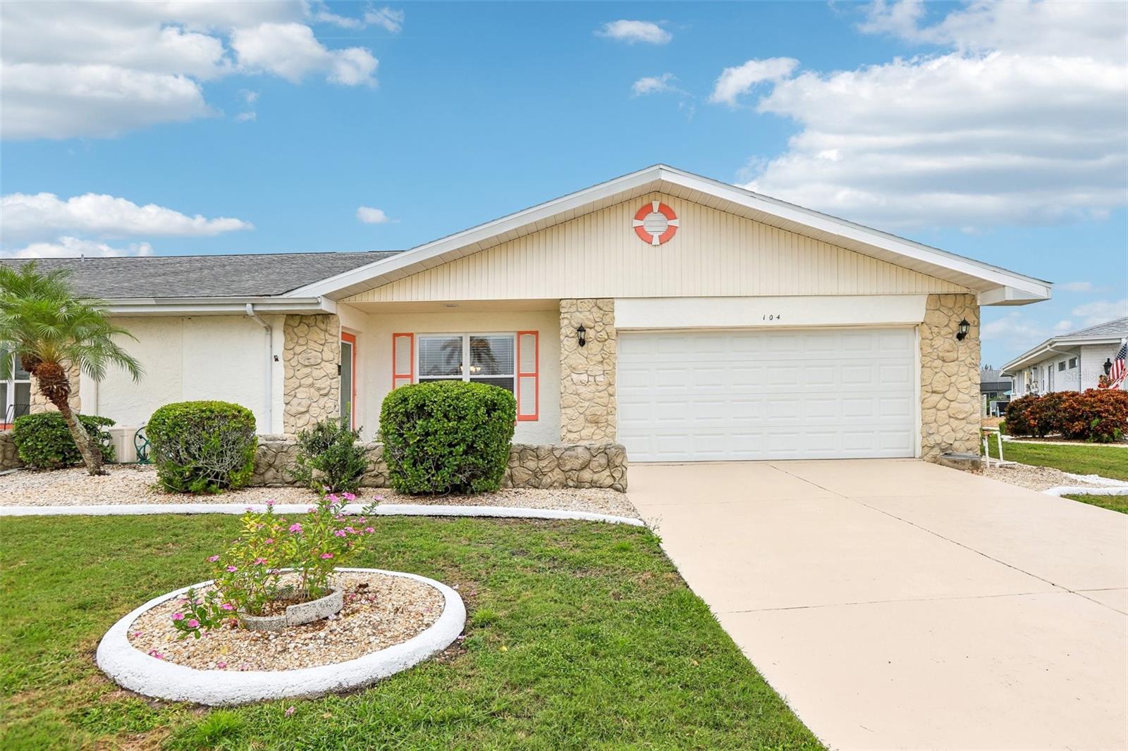 104 CACTUSFLOWER LN — photo 2
