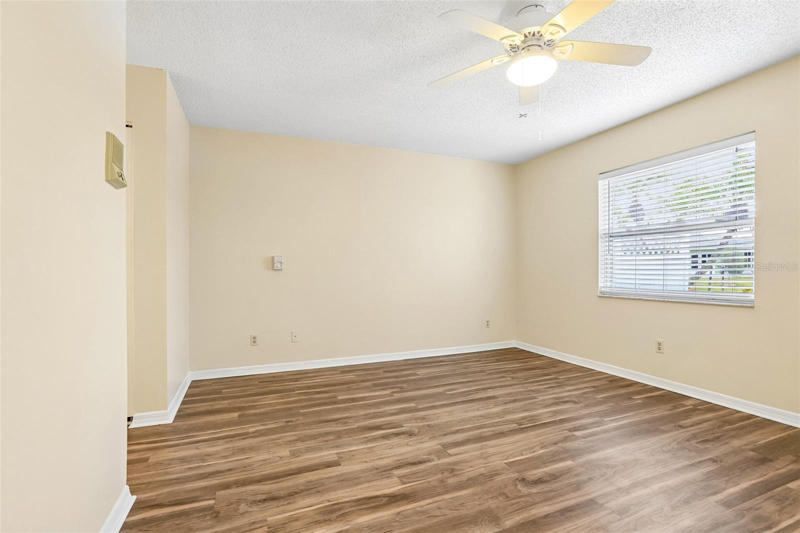 104 CACTUSFLOWER LN — photo 26