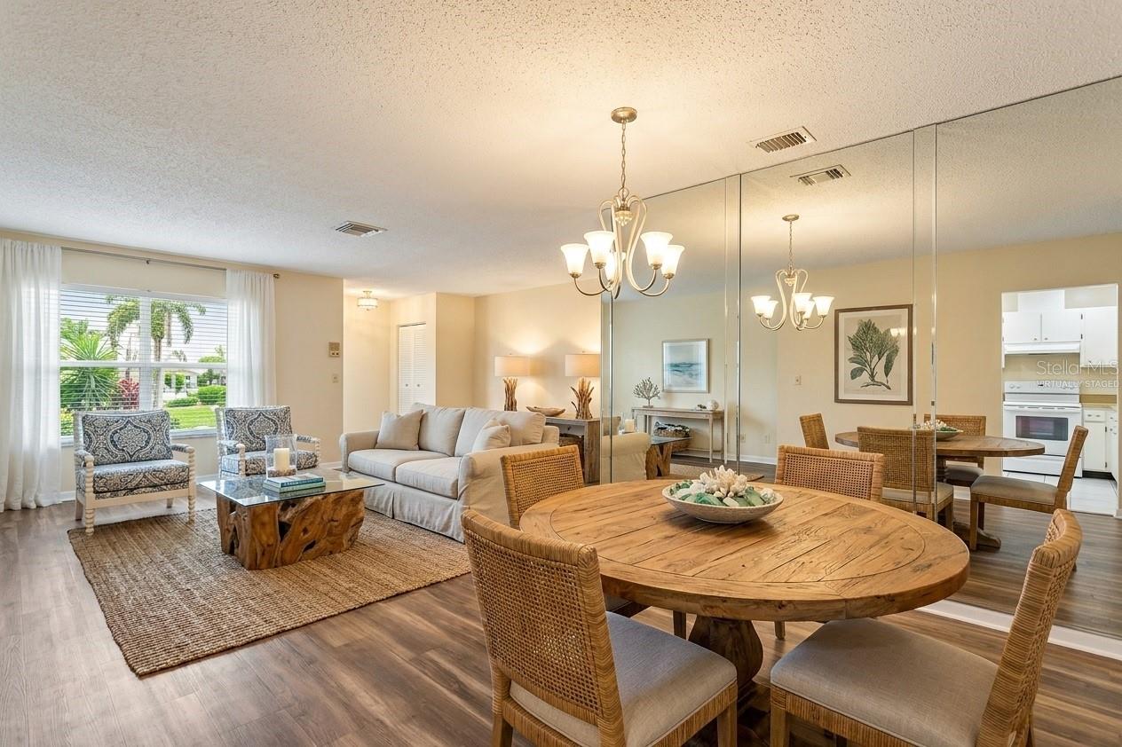 104 CACTUSFLOWER LN — photo 9
