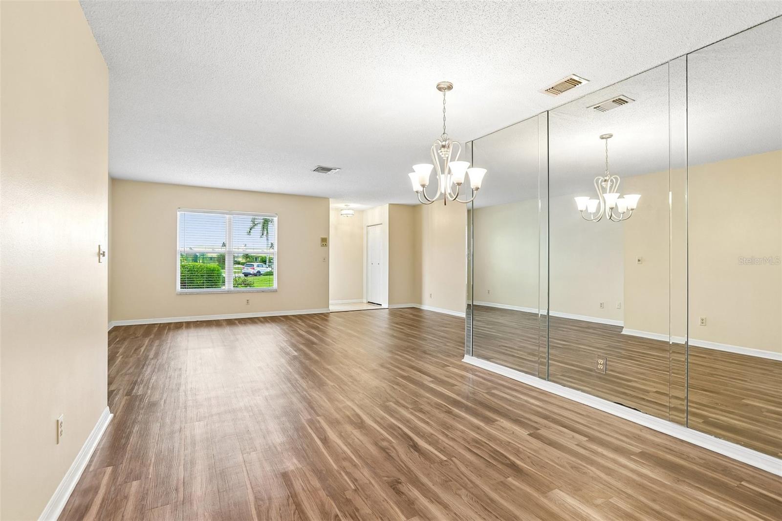 104 CACTUSFLOWER LN — photo 7