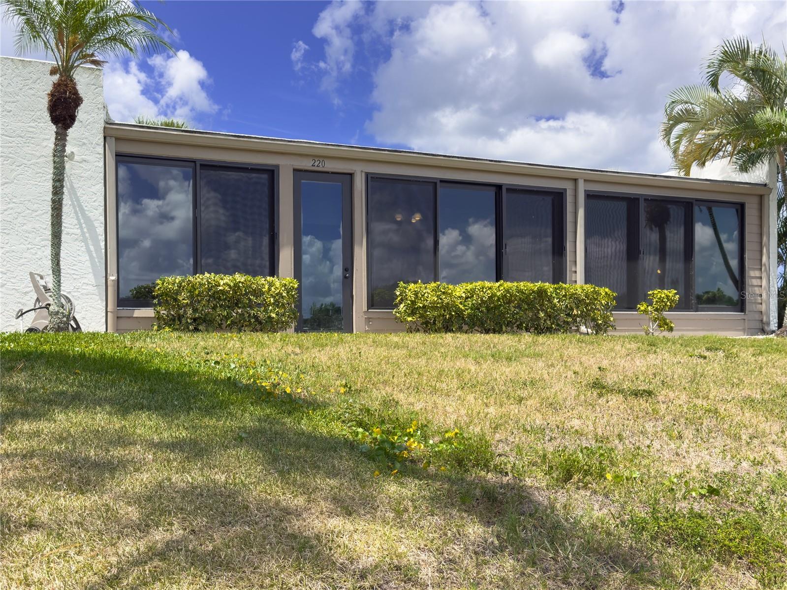 220 LAKEWOOD DR #220 — photo 35