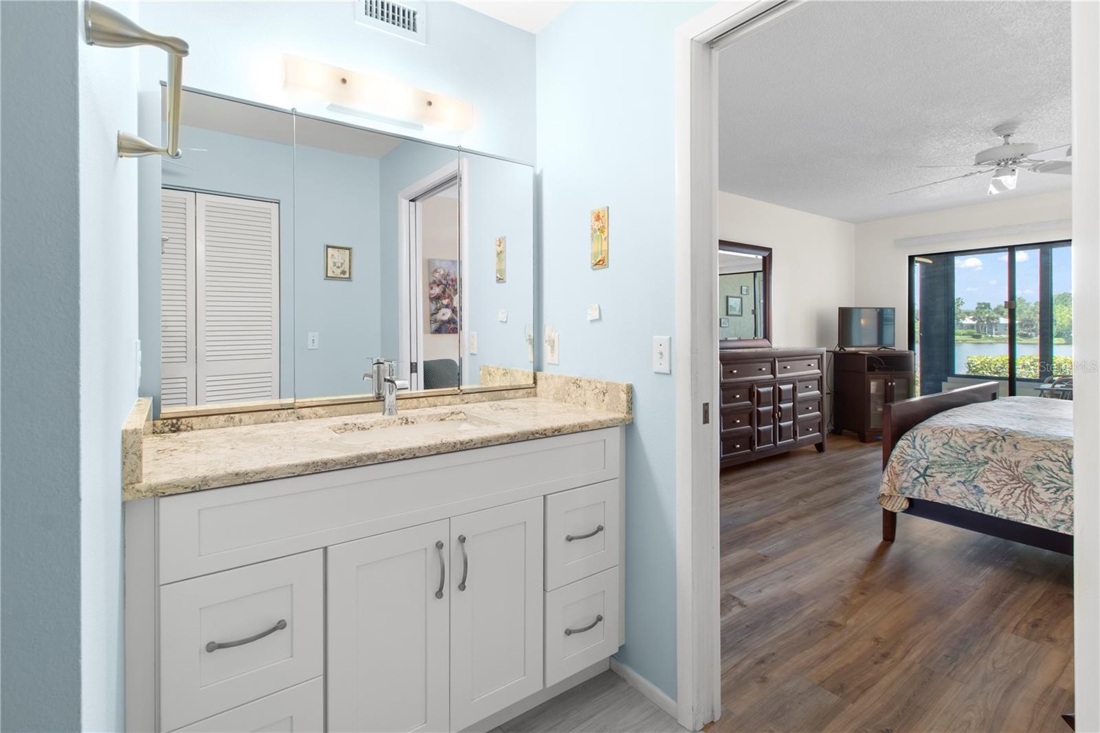 220 LAKEWOOD DR #220 — photo 25