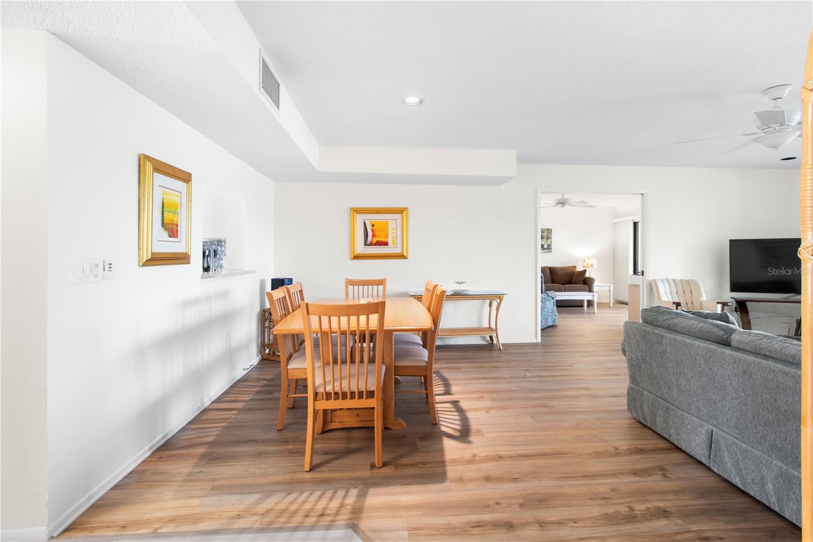 220 LAKEWOOD DR #220 — photo 16