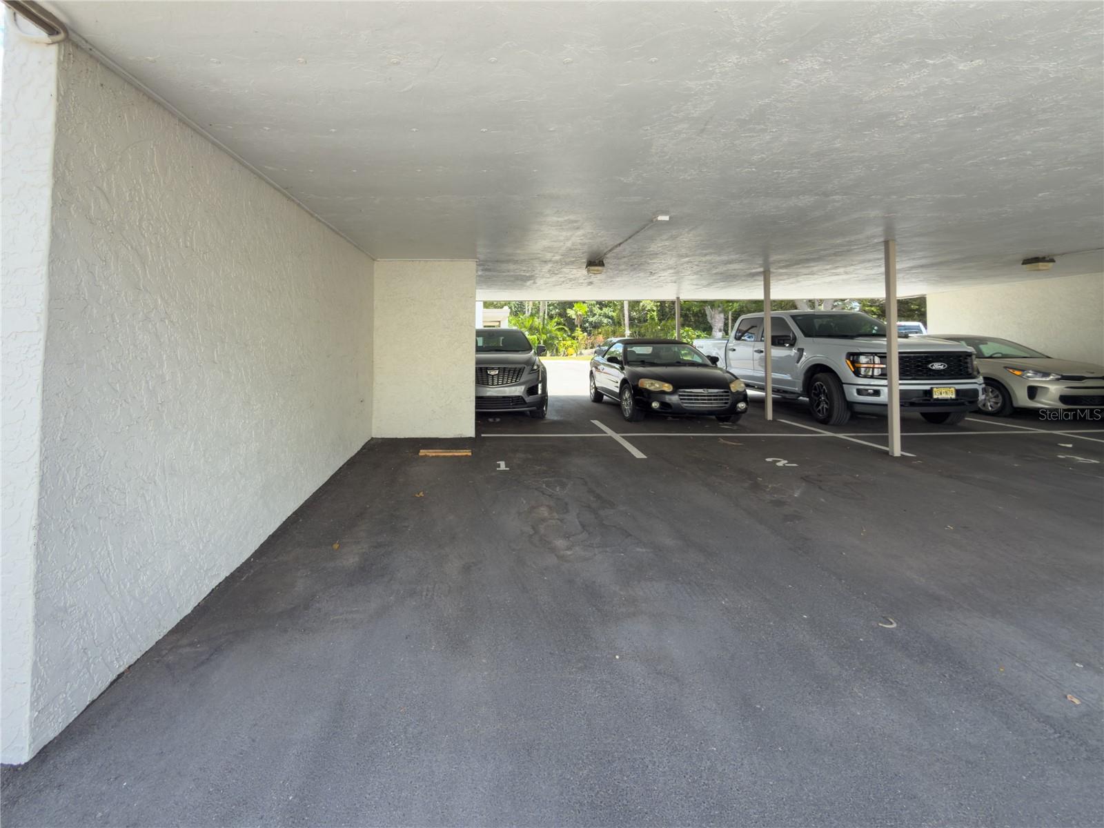 220 LAKEWOOD DR #220 — photo 36