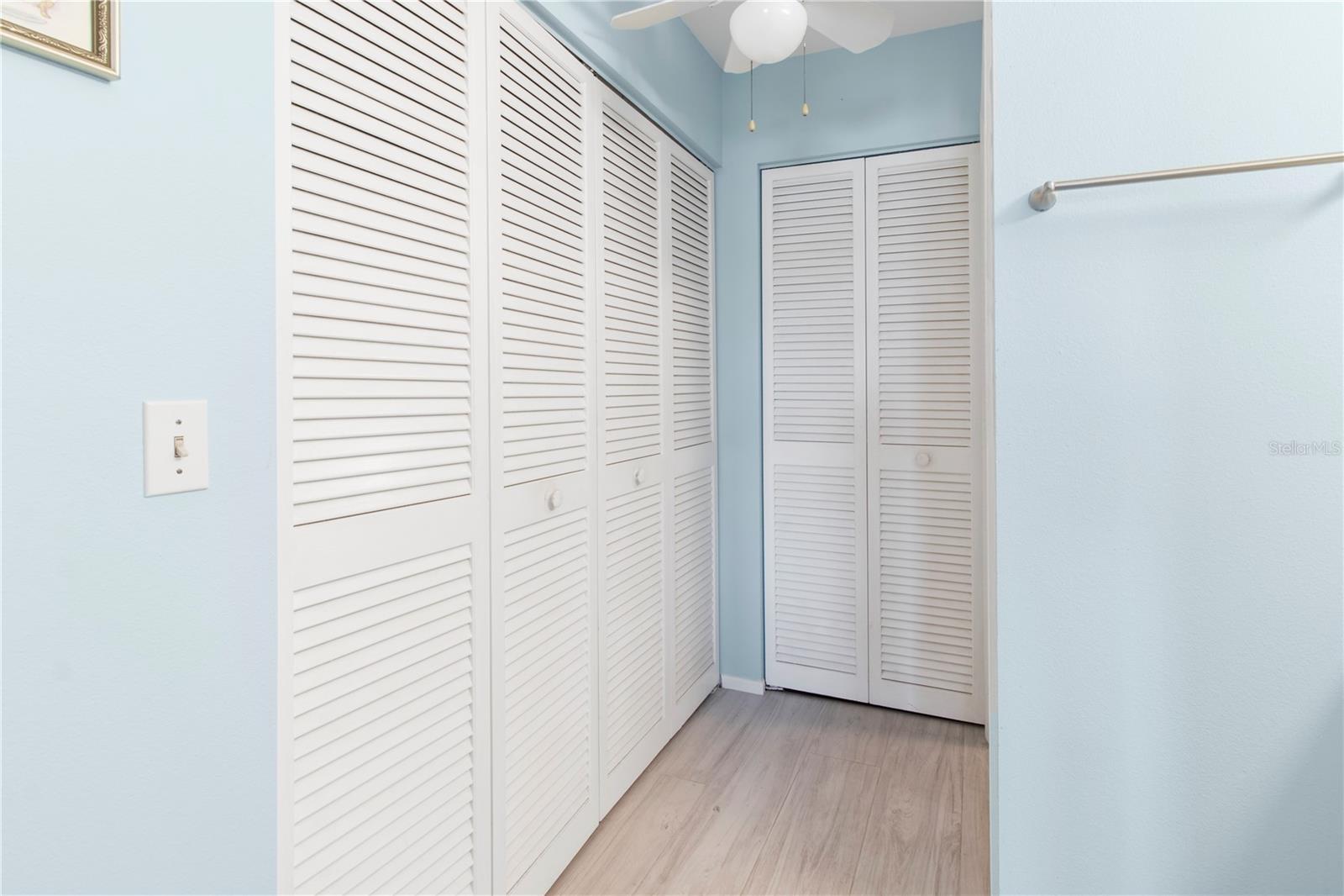 220 LAKEWOOD DR #220 — photo 27