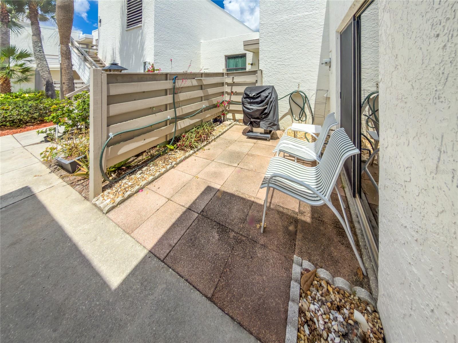 220 LAKEWOOD DR #220 — photo 37