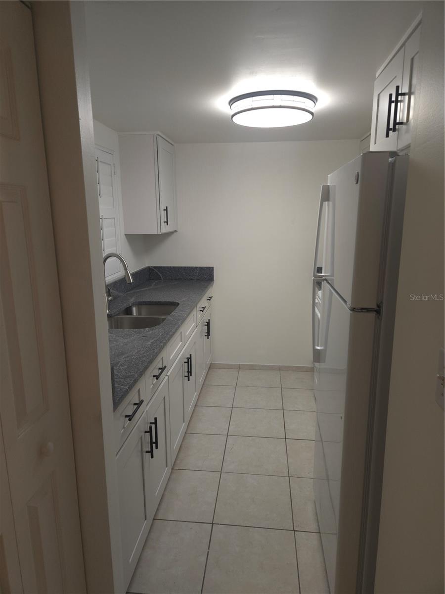 1975 W BAY DR #403 — photo 5