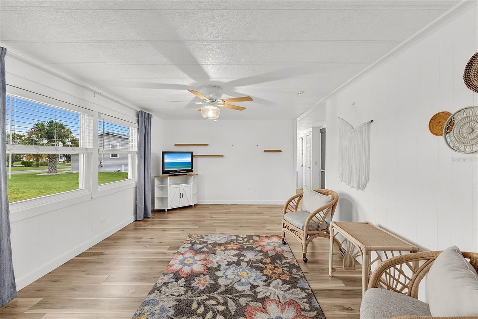 403 VIVAR — photo 14
