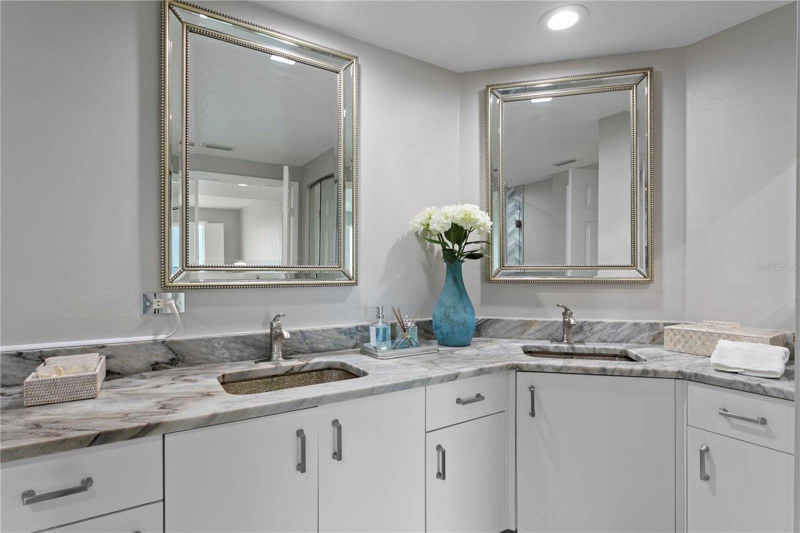 4717 DOLPHIN CAY LN S #503 — photo 33