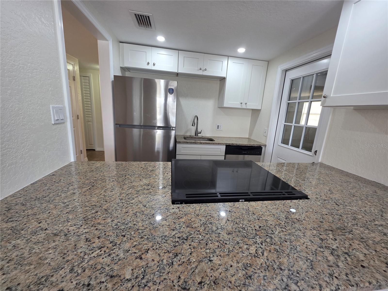 4926 GETNER ST #4926 — photo 4