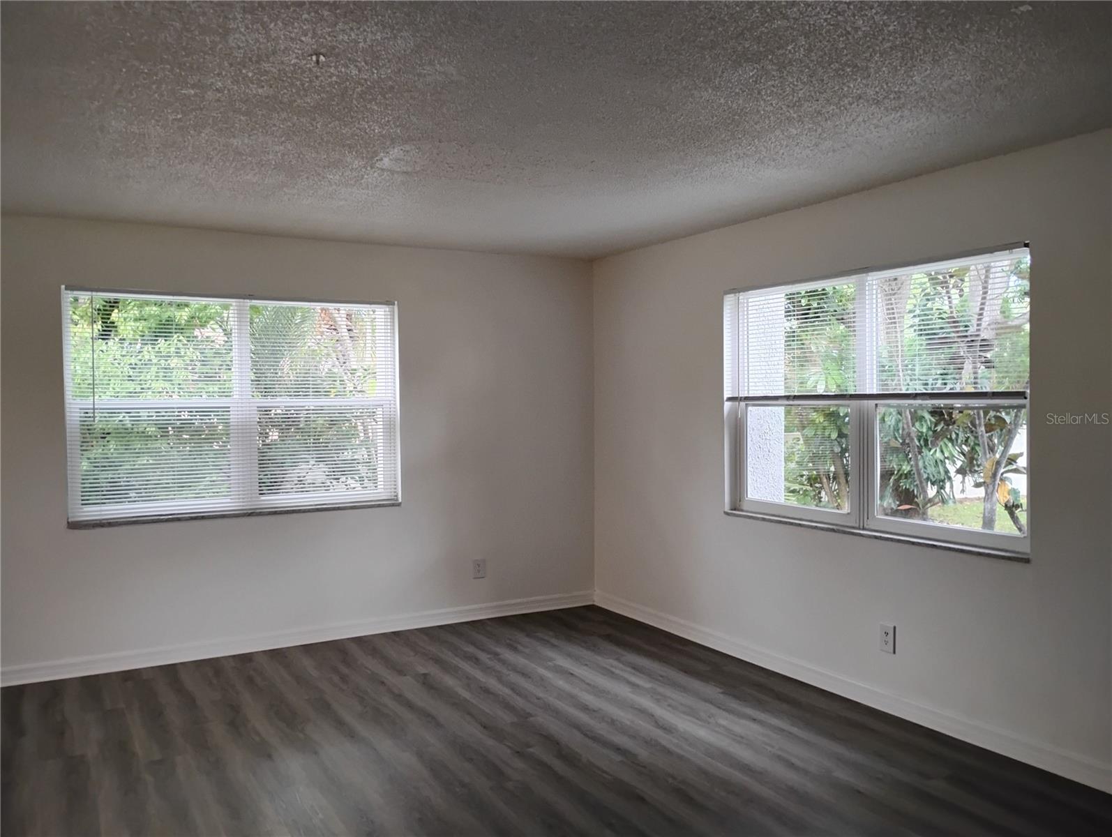 116 SW JEFFERSON CIR #5 — photo 7