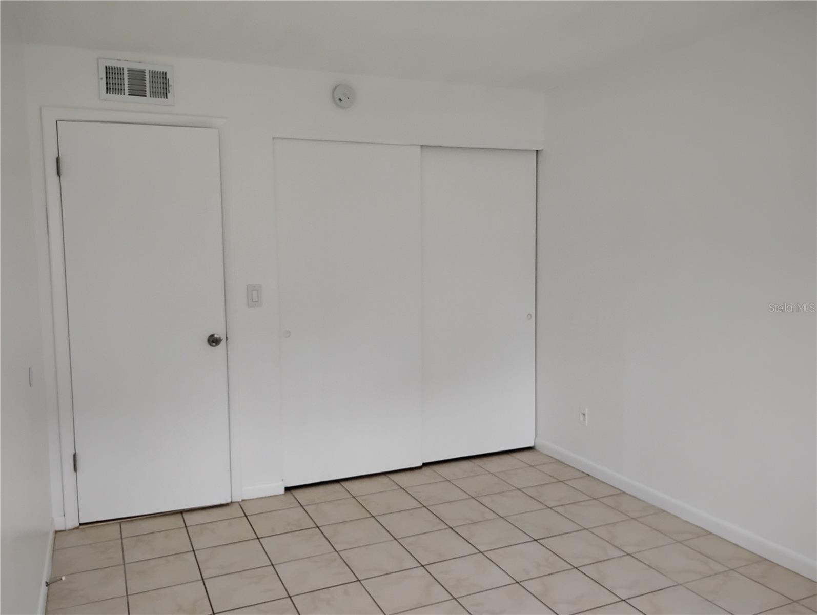 116 SW JEFFERSON CIR #5 — photo 17