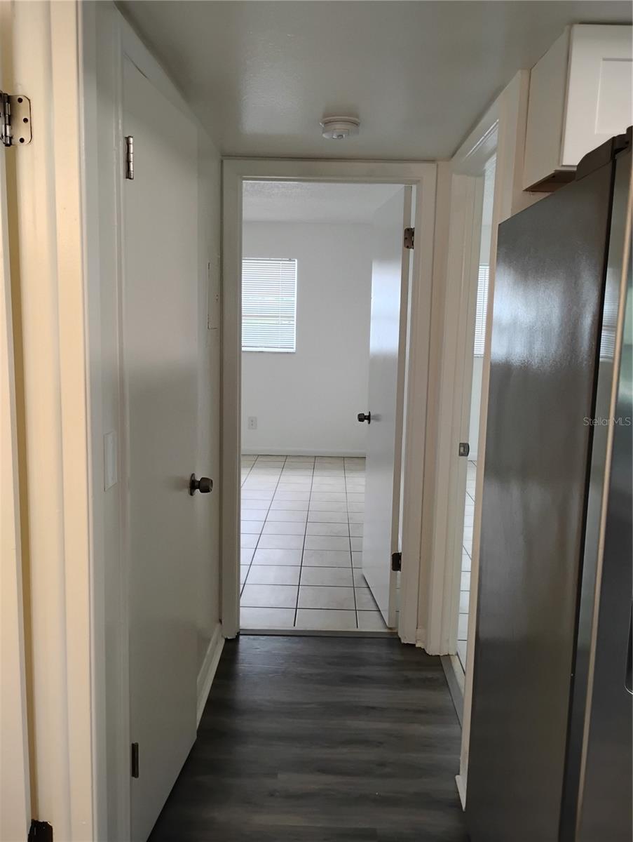 116 SW JEFFERSON CIR #5 — photo 8