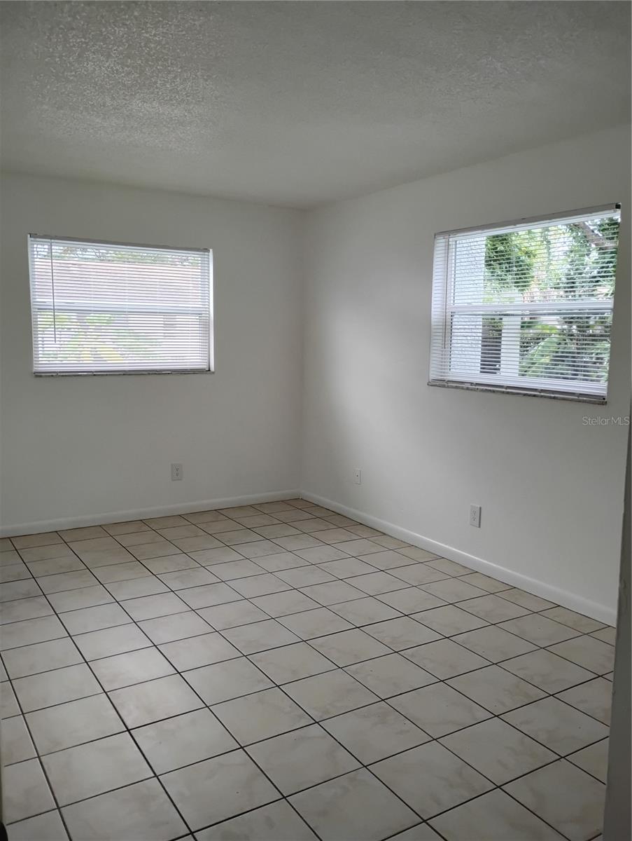 116 SW JEFFERSON CIR #5 — photo 10