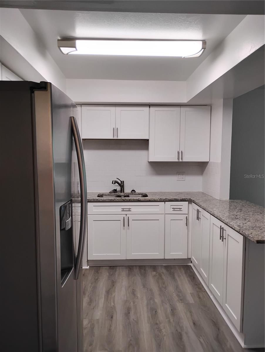 116 SW JEFFERSON CIR #5 — photo 5