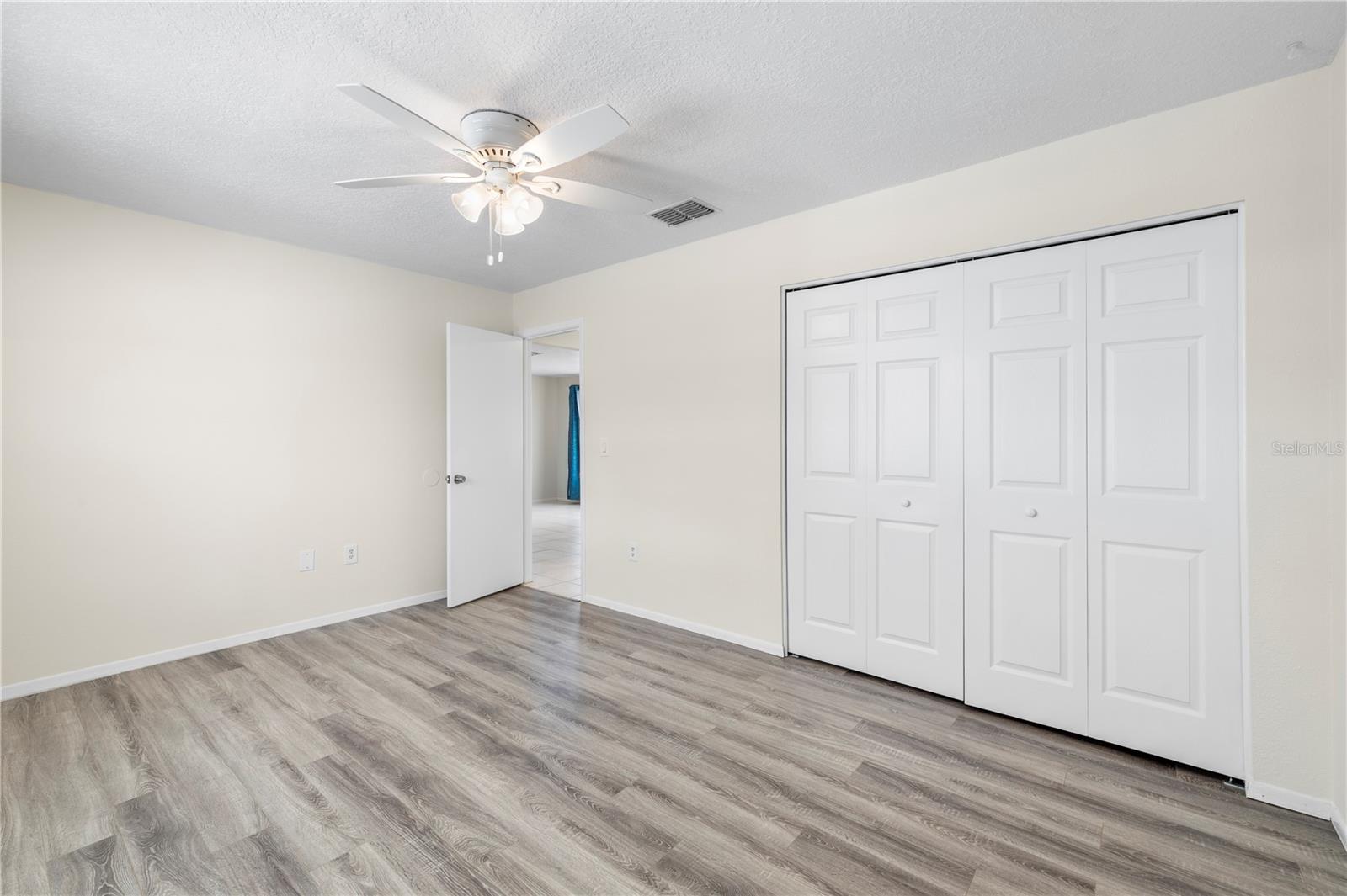 6432 MEADOWBROOK LN — photo 27