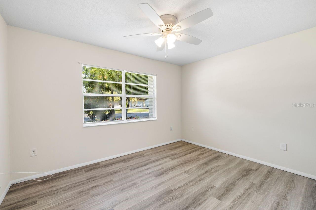 6432 MEADOWBROOK LN — photo 31