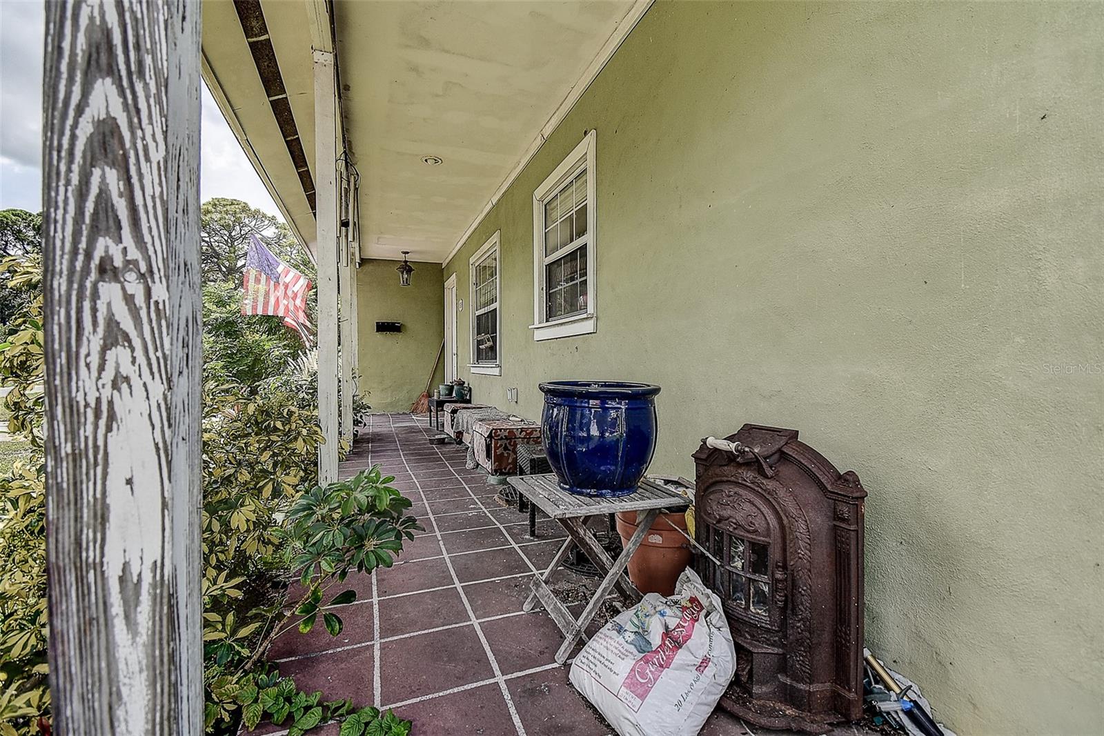 1508 SUFFOLK ST N — photo 3