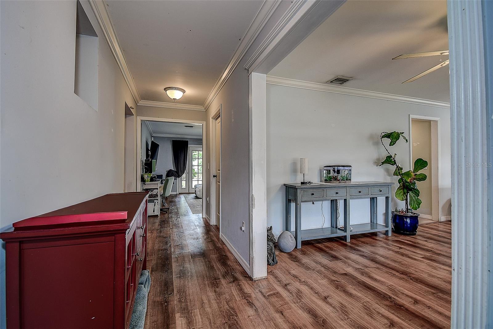 1508 SUFFOLK ST N — photo 5