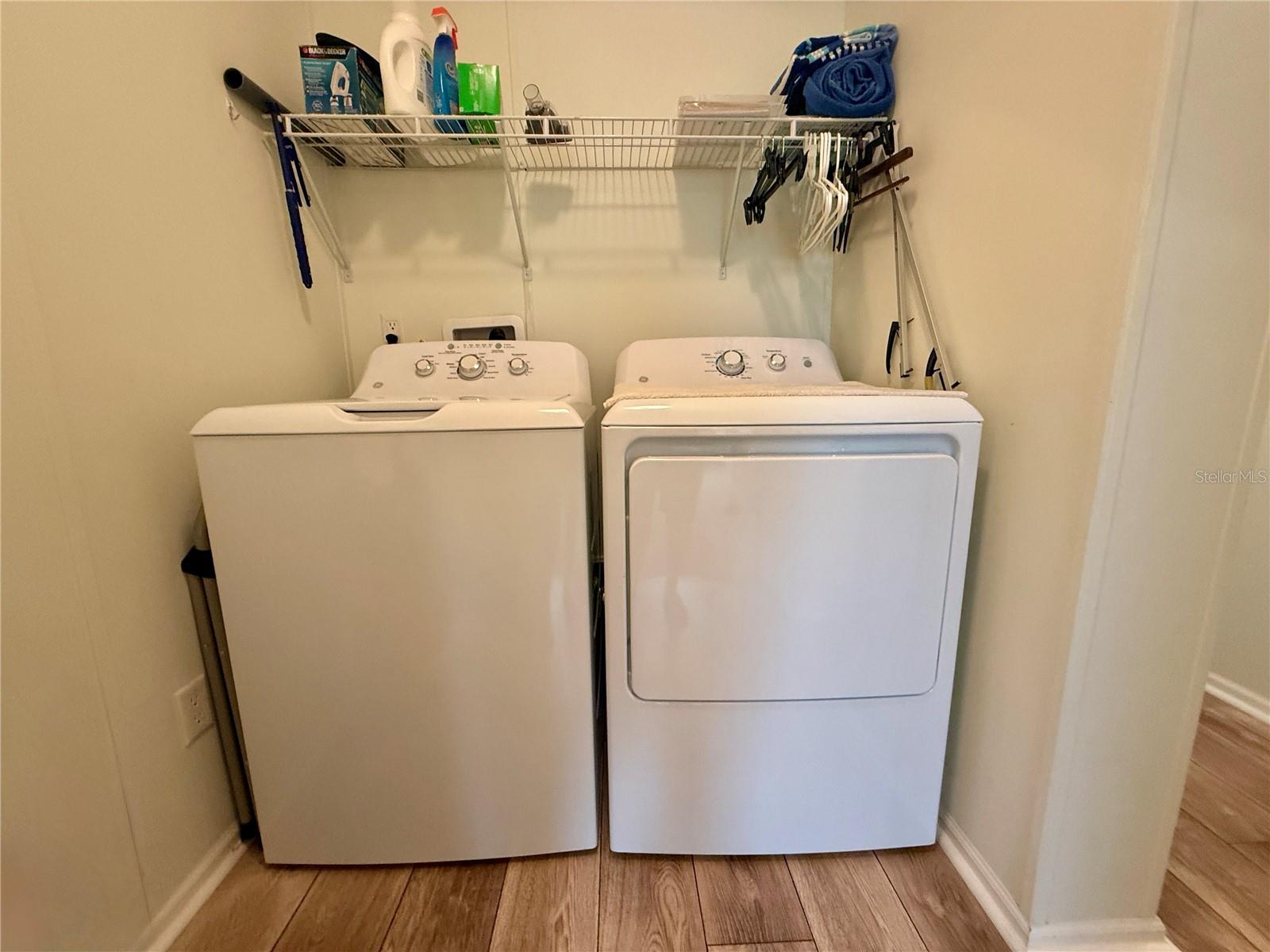 260 S PORT ROYAL LN — photo 16