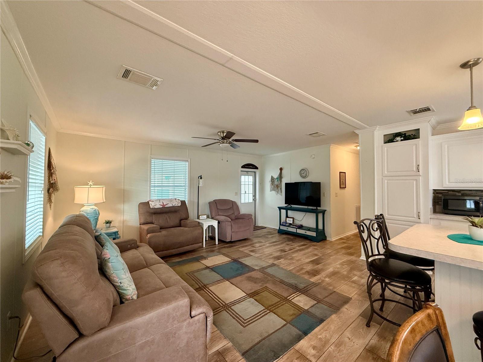 260 S PORT ROYAL LN — photo 5