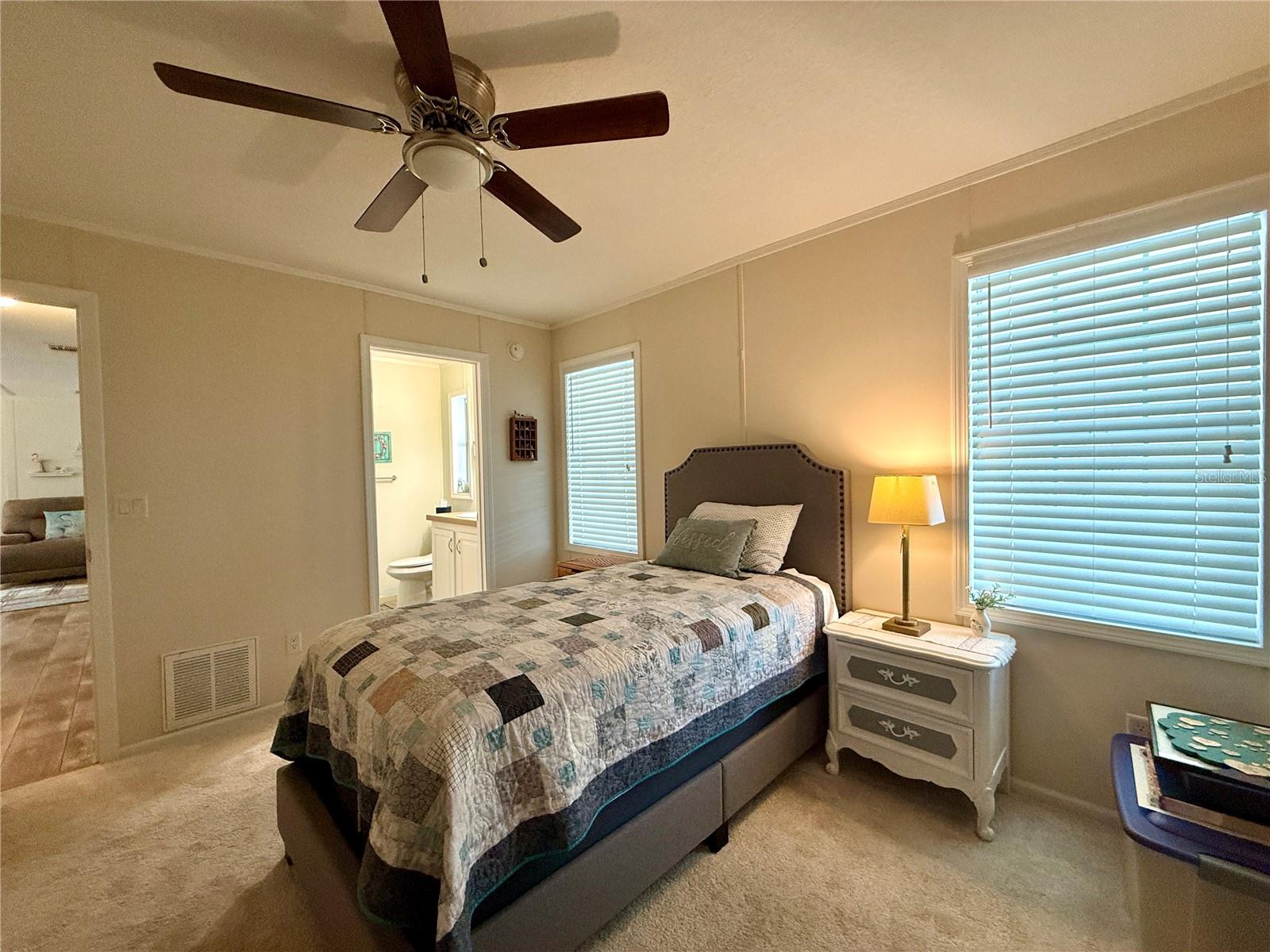 260 S PORT ROYAL LN — photo 11
