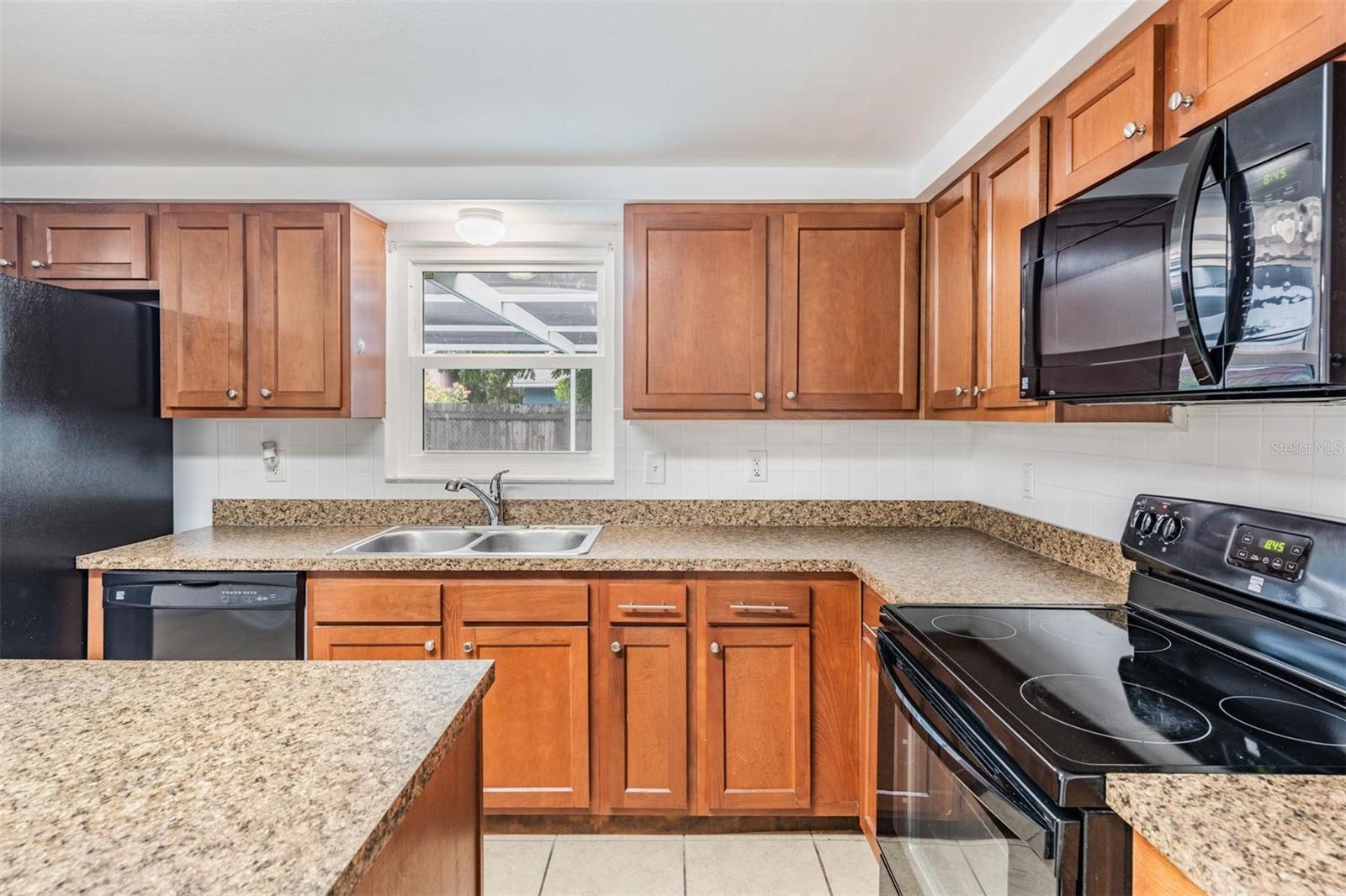 7700 BIRCHWOOD DR — photo 16