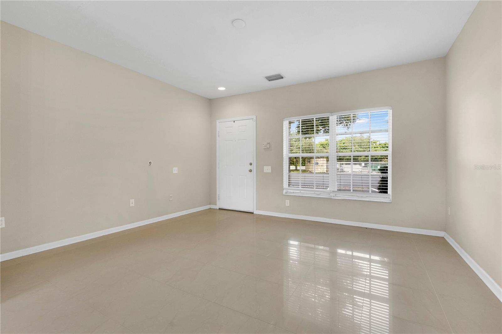 10173 BESSEMER POND CT — photo 3