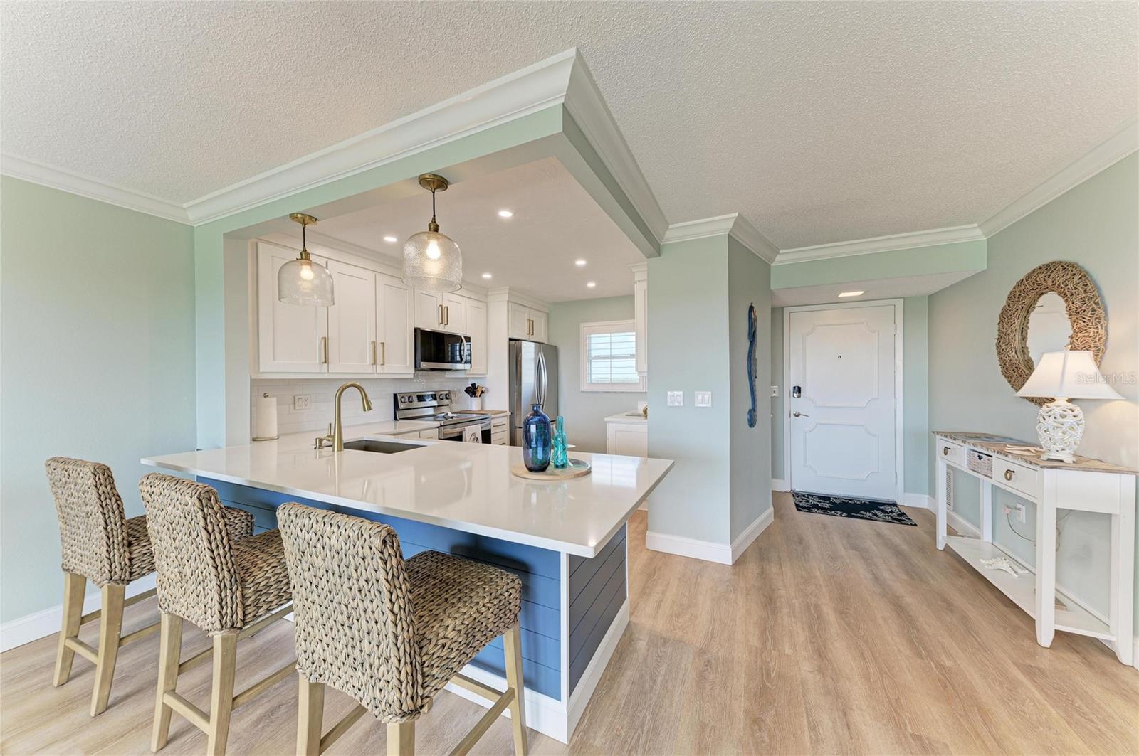 4040 IRONWOOD CIR #702F — photo 4
