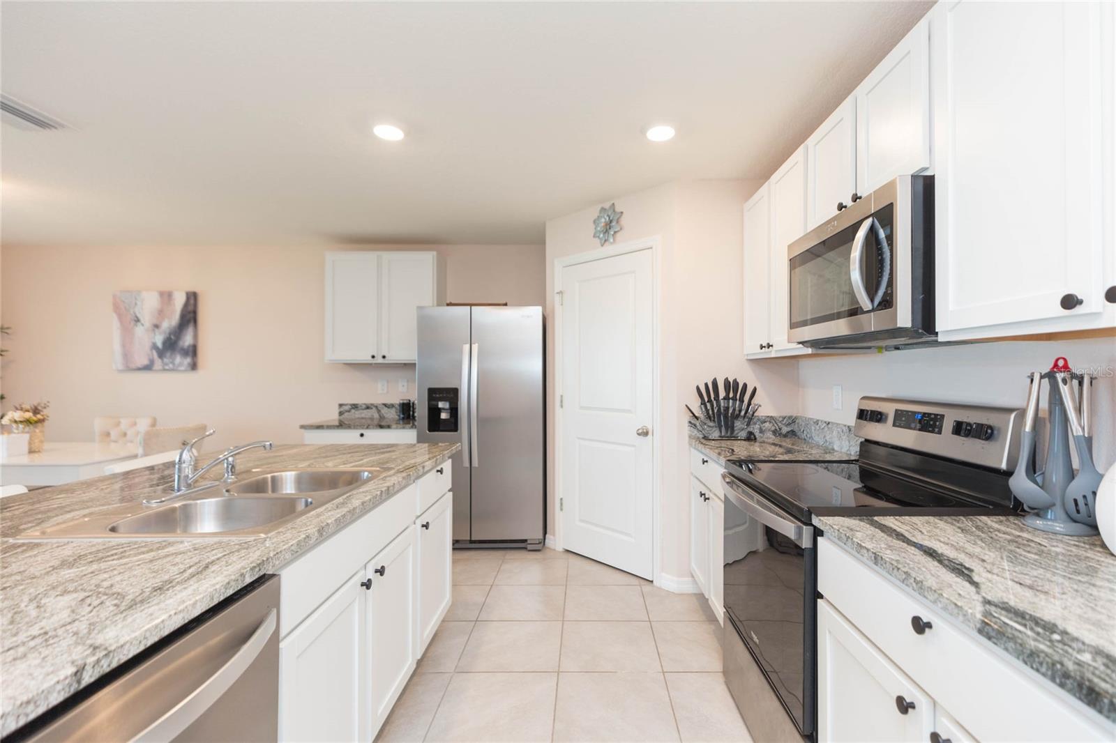 11933 DOWNY BIRCH DR — photo 17