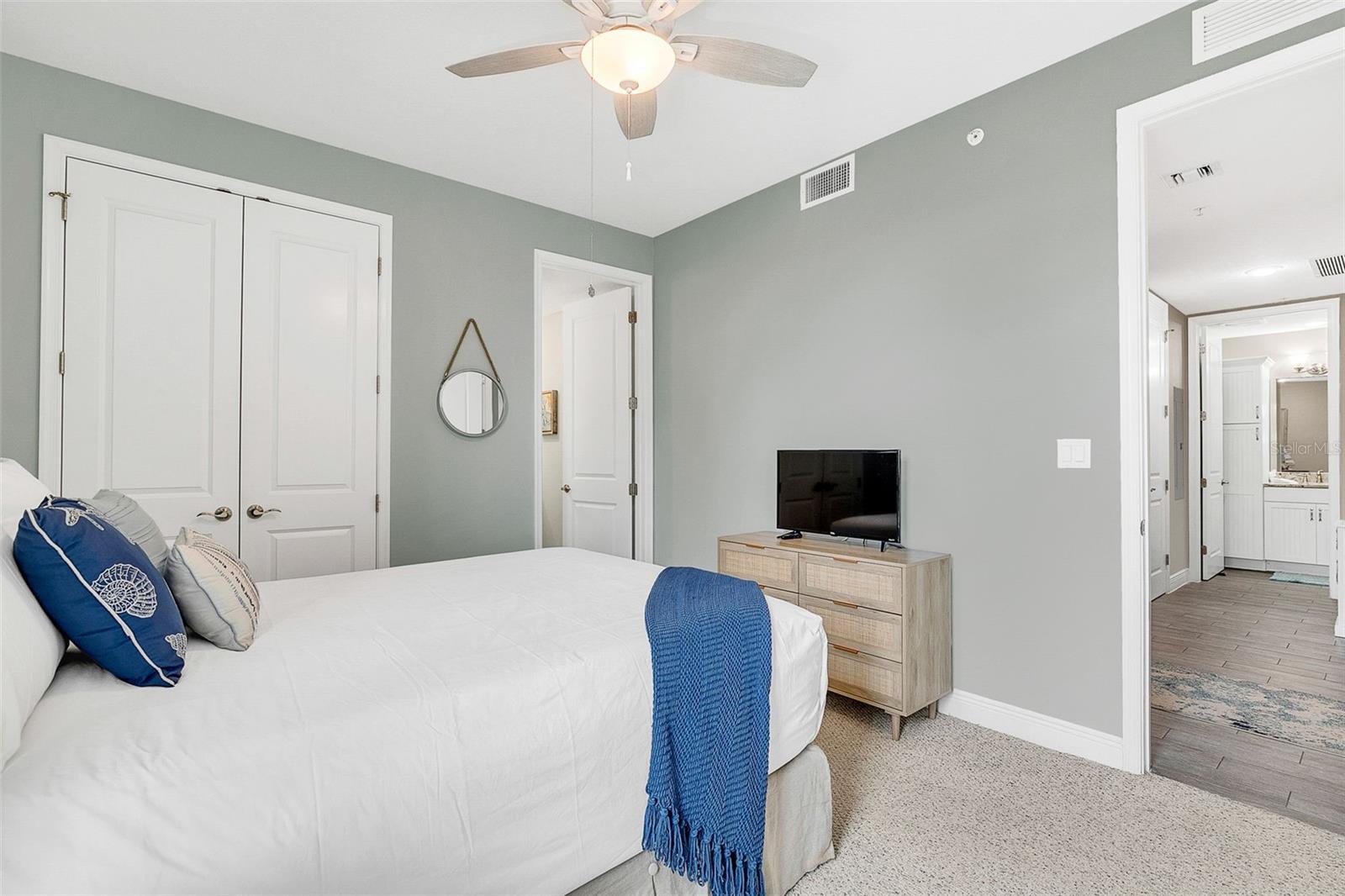 391 ARUBA CIR #203 — photo 33