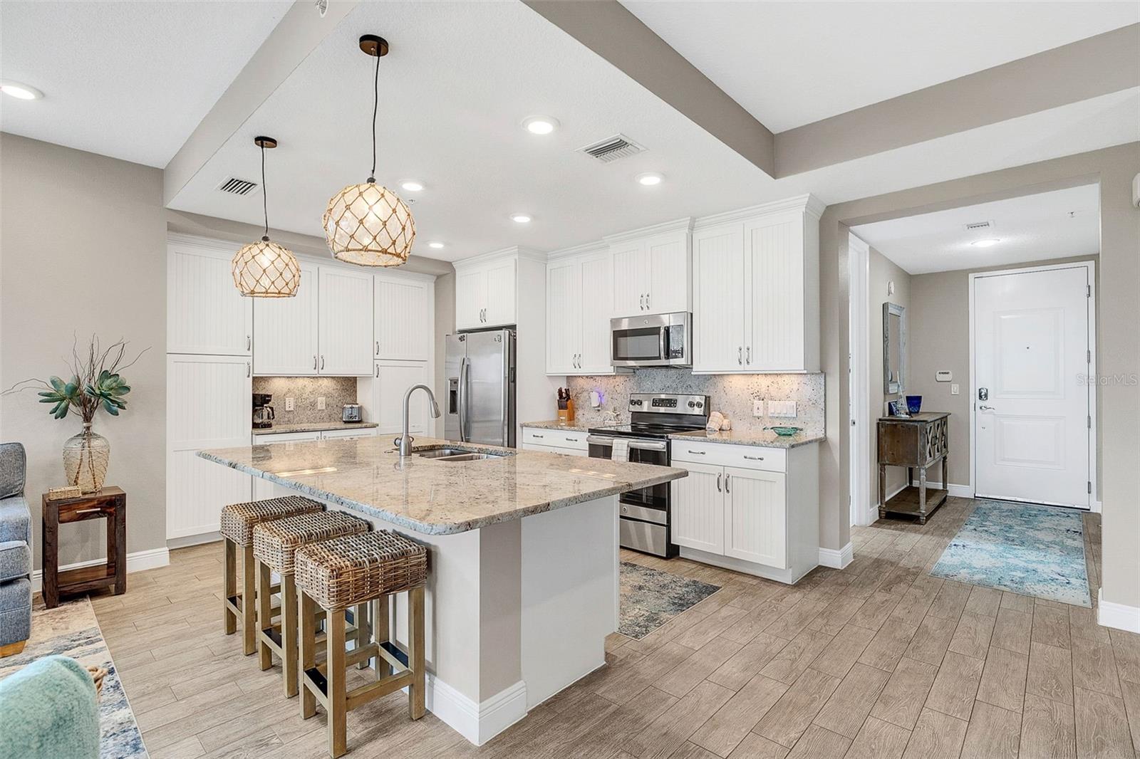 391 ARUBA CIR #203 — photo 13