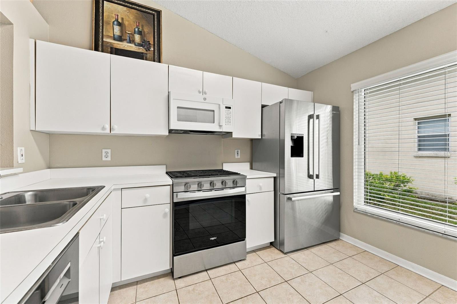 609 CAPE COD CIR — photo 11