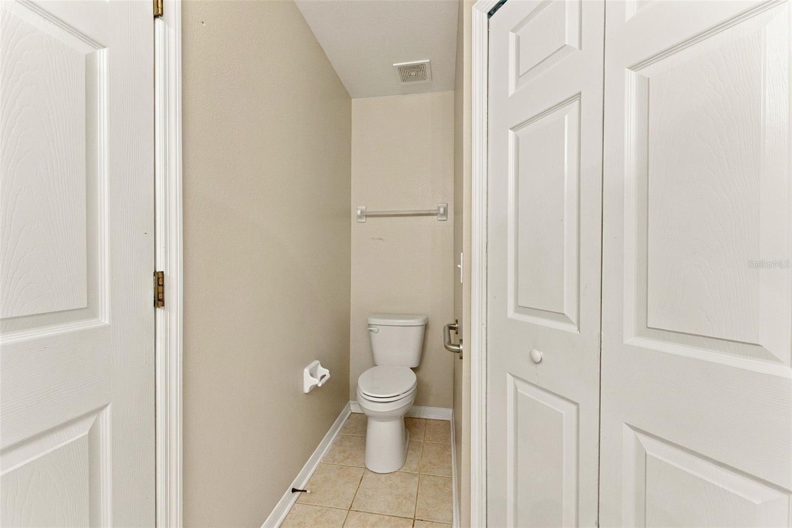 609 CAPE COD CIR — photo 20
