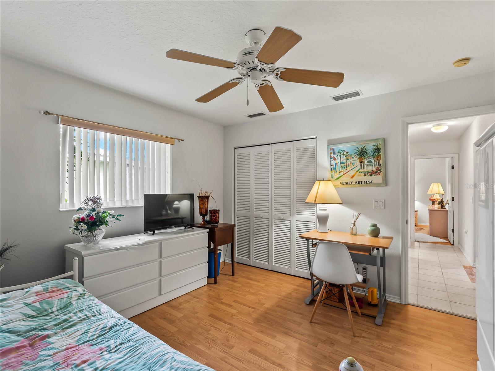 546 LAUREL CHERRY LN — photo 33