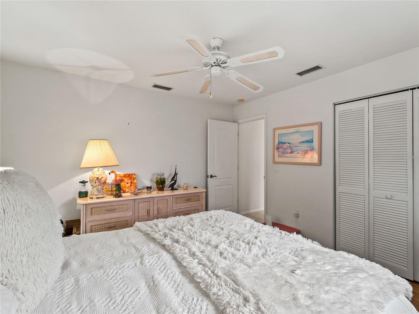 546 LAUREL CHERRY LN — photo 36