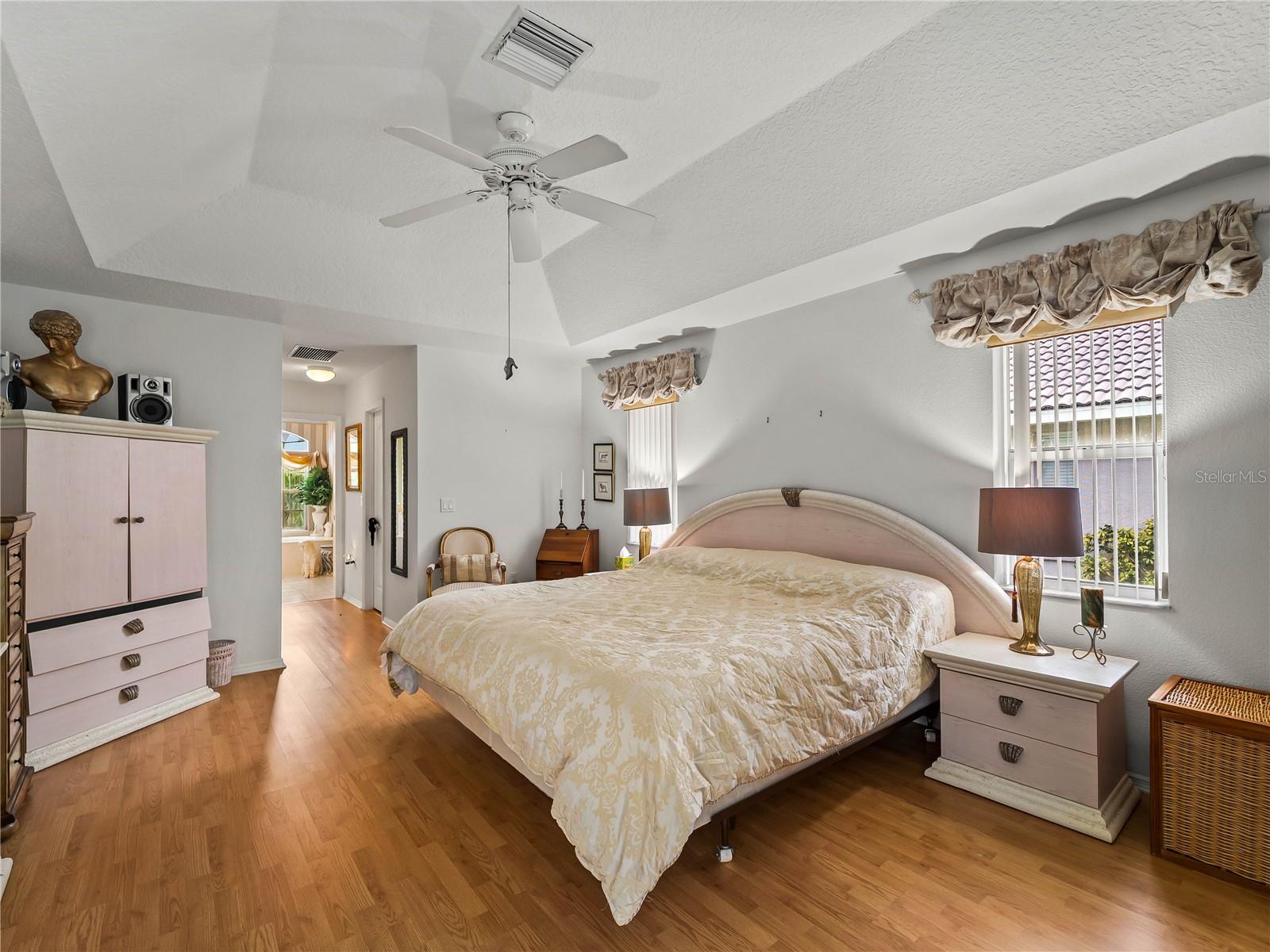 546 LAUREL CHERRY LN — photo 24
