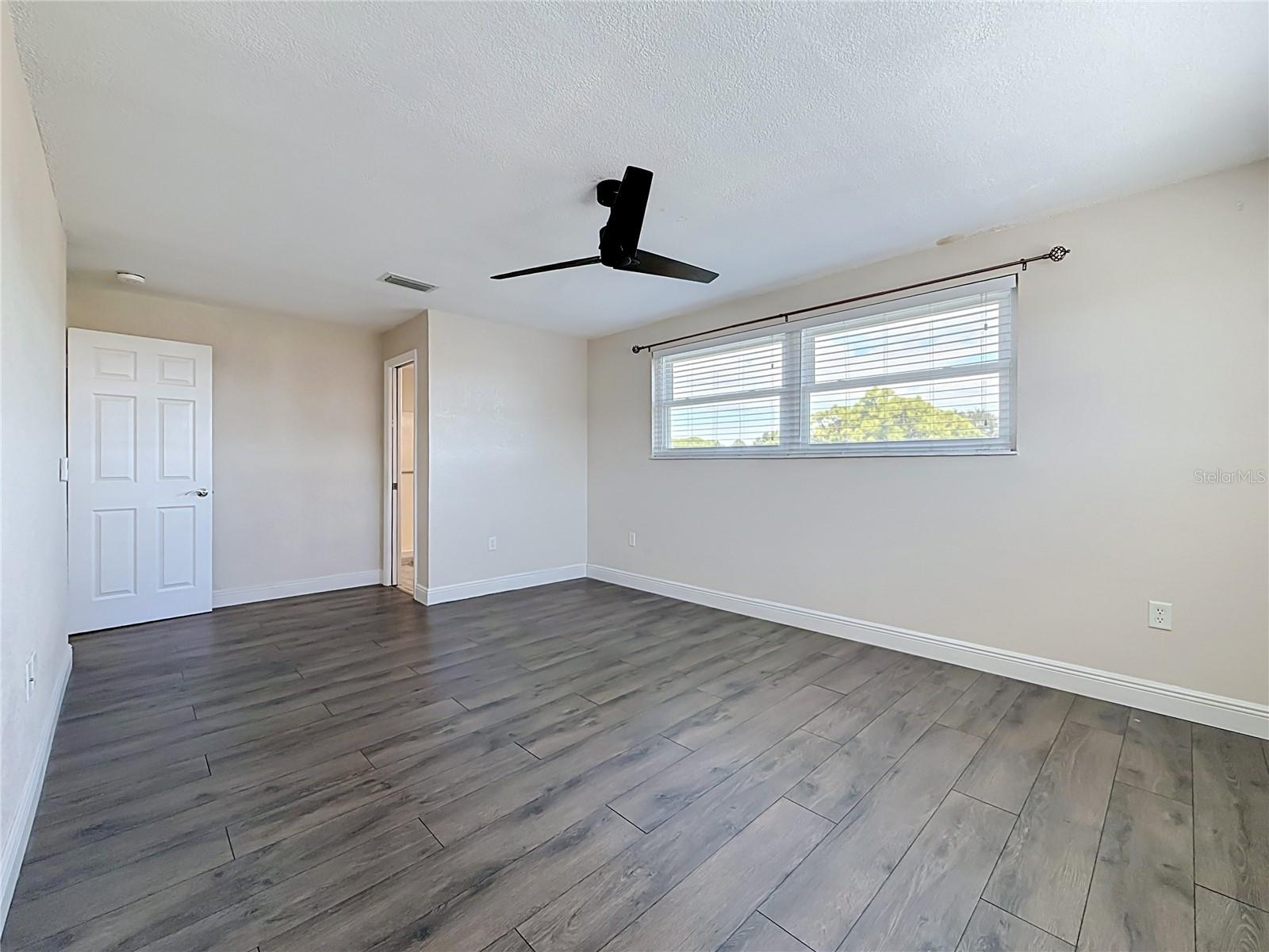 5603 80TH ST N #416 — photo 36