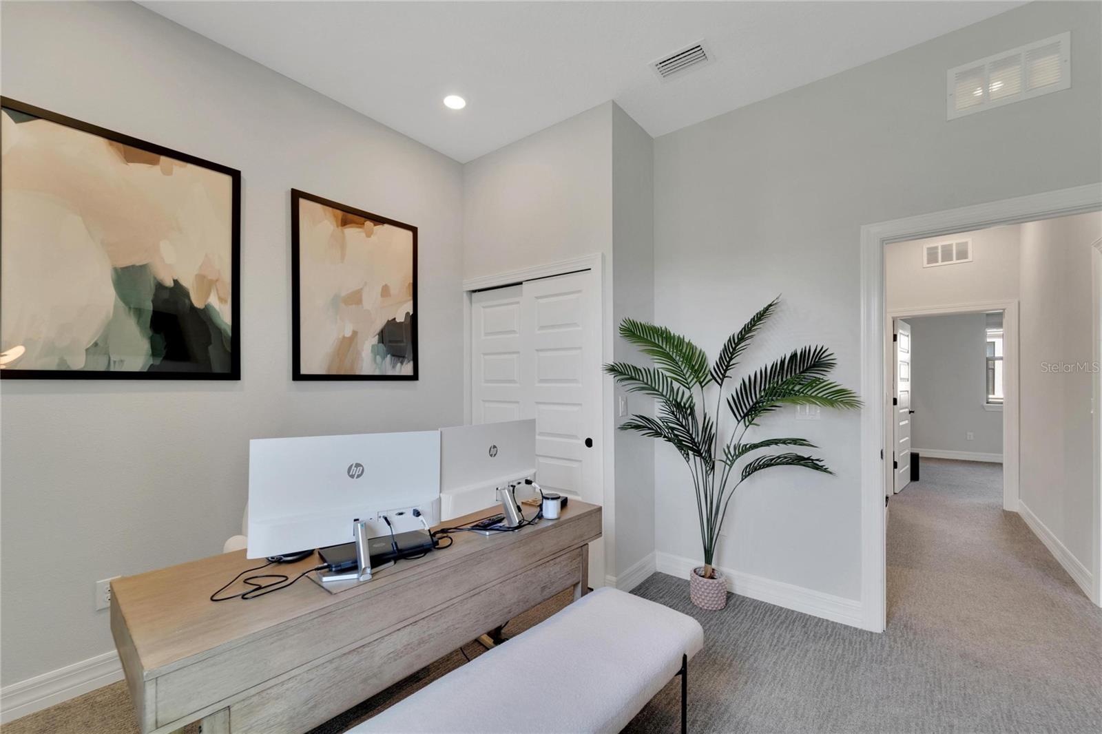 3421 W HORATIO ST #108 — photo 32