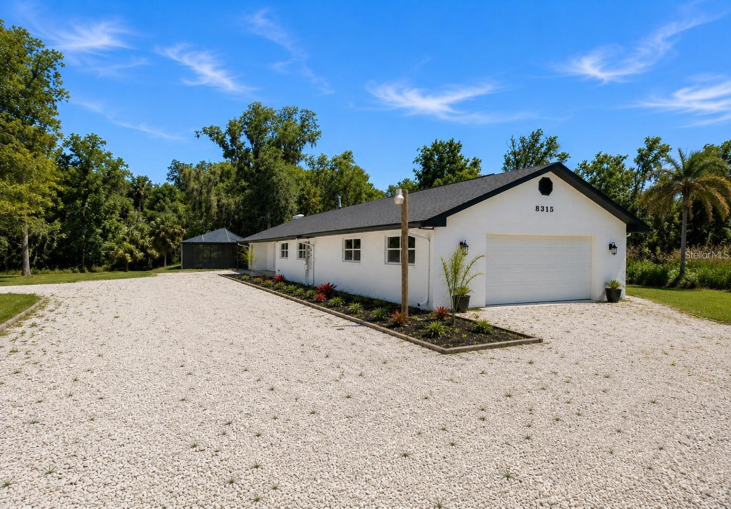 8315 REVELS RD — photo 2