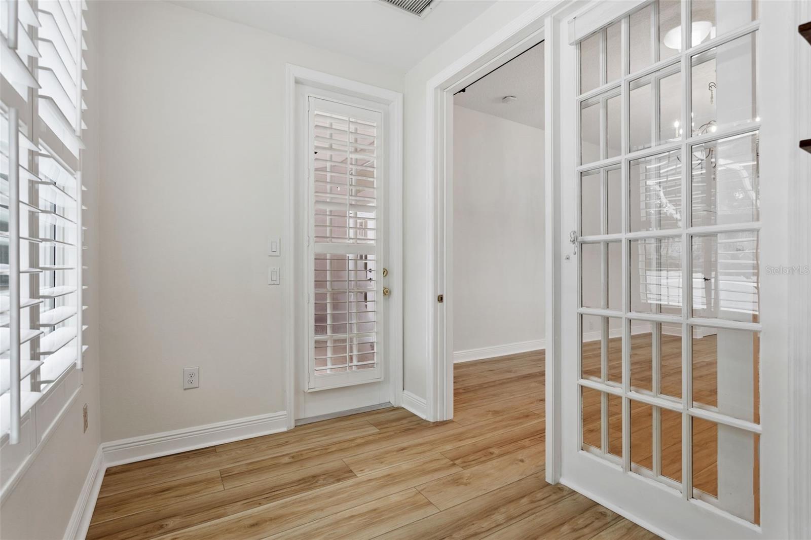 1707 LA FOREST AVE — photo 15