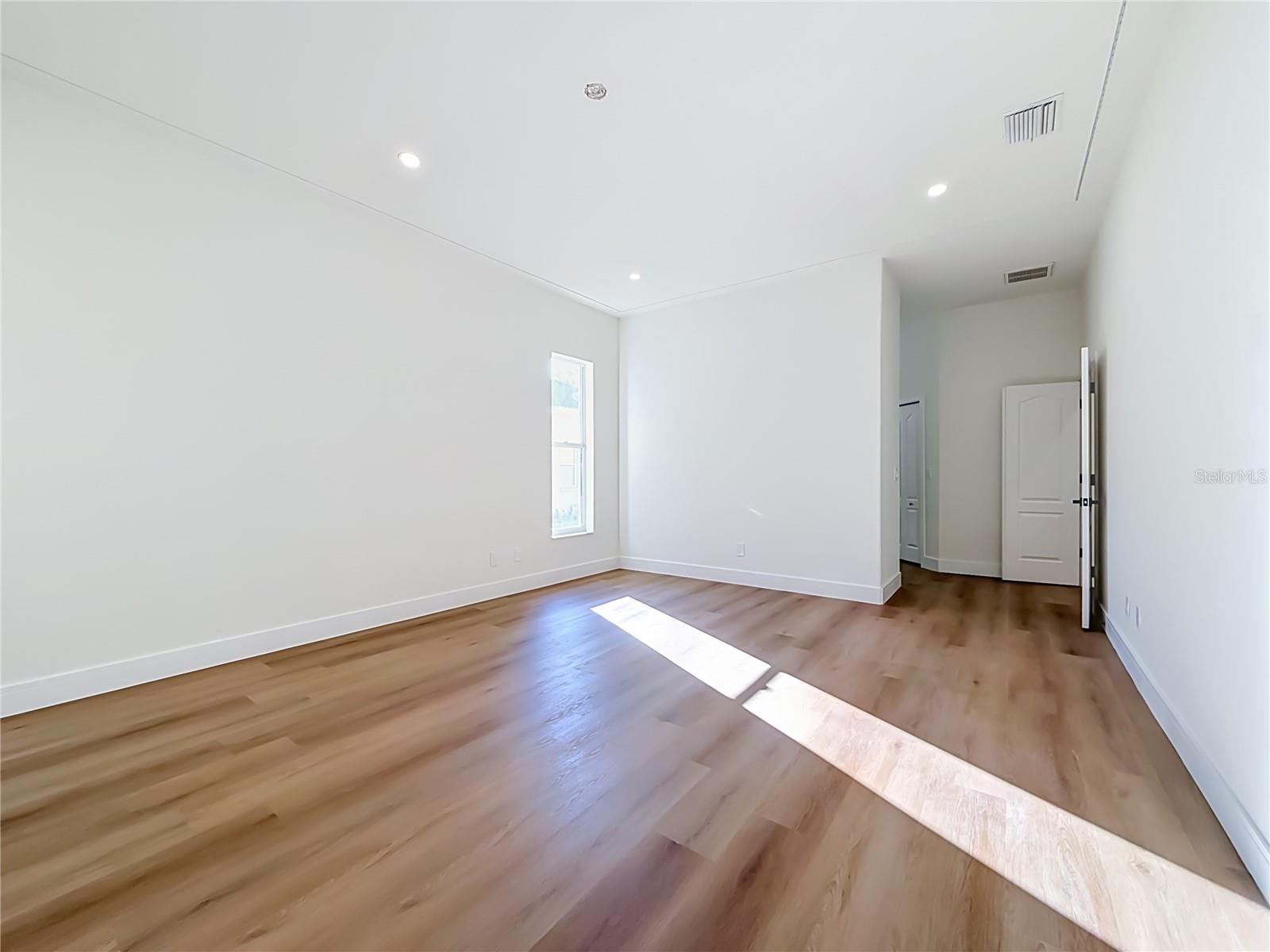 7210 WAREHAM DR — photo 40