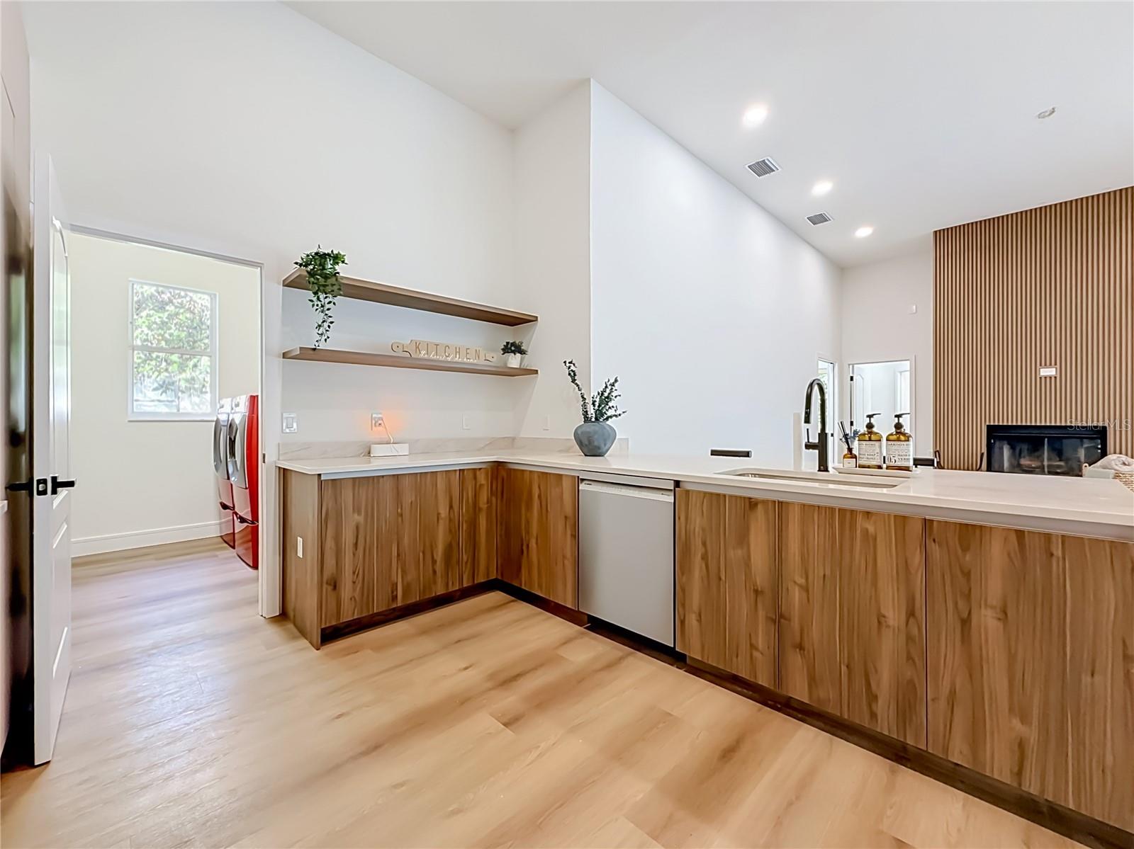 7210 WAREHAM DR — photo 22